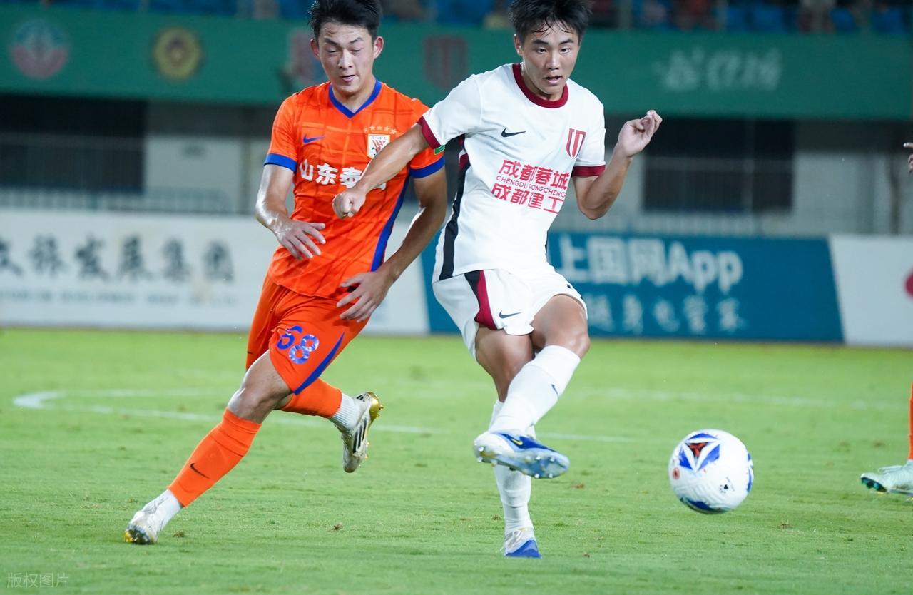 官宣！U17国足公布名单，邝兆镭领衔，帅惟浩入选，备战5月亚洲杯